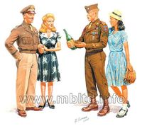 Europe 1945 - 2 GI Joes with females